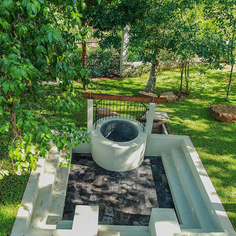 Outdoor area with a well at Ona Garden Villa
