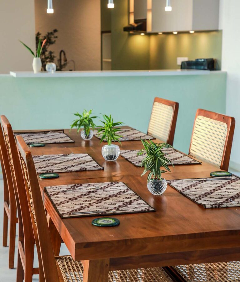 A dining table at Ona Garden Villa 